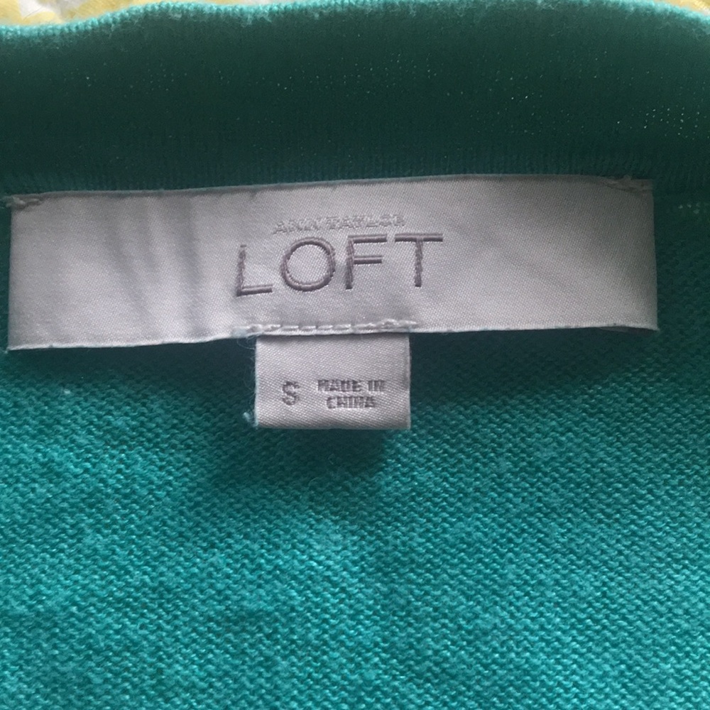 LOFT Cardigan - Picture 2 of 4